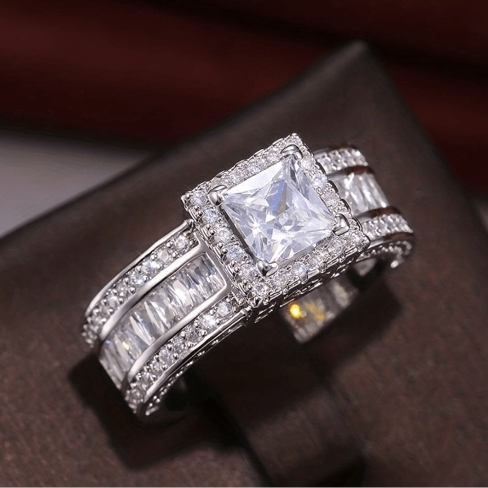 DENKAYS PRINCESS CUT RING